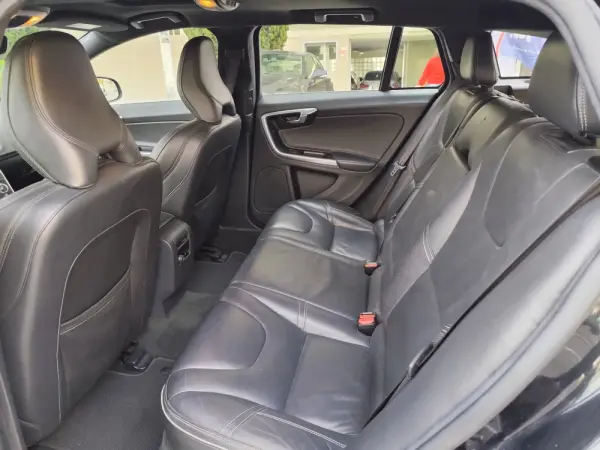 Volvo V60 D6 Twin Engine Geartronic RDesign 9