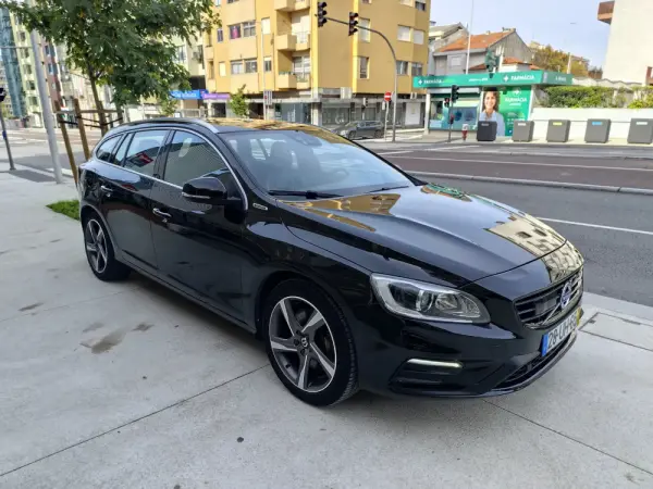 Volvo V60 D6 Twin Engine Geartronic RDesign 11