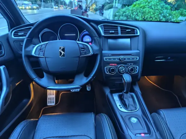 DS DS4 4 2.0 BlueHDi Sport Chic EAT6 5