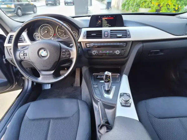 BMW 320 d Cabrio Auto 16