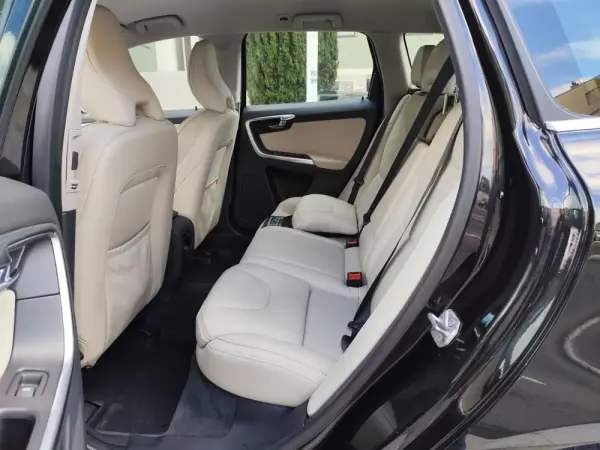 Volvo XC 60 2.0 D3 VOR 9