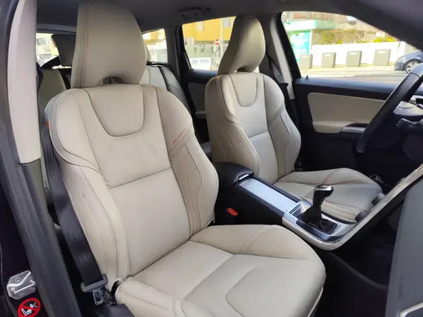 Volvo XC 60 2.0 D3 VOR 16