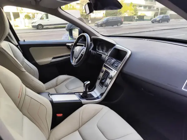 Volvo XC 60 2.0 D3 VOR 20