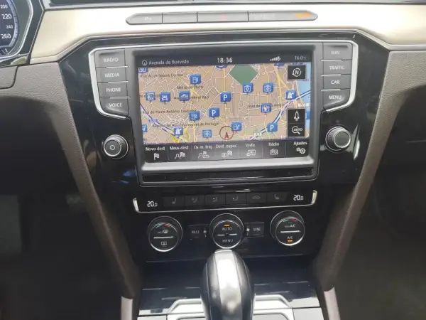 Volkswagen Passat 2.0 TDI Highline DSG 23