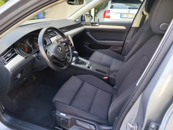Volkswagen Passat Variant 2.0 TDi Confortline DSG 4