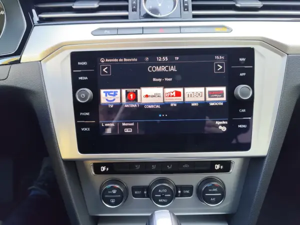 Volkswagen Passat Variant 2.0 TDi Confortline DSG 22