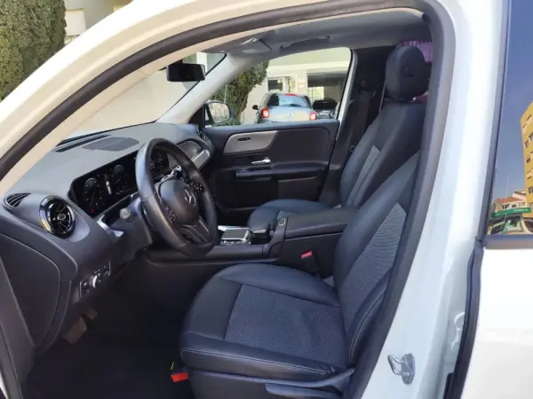 Mercedes-Benz GLB 200 d 8G-DCT Style 3