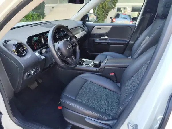 Mercedes-Benz GLB 200 d 8G-DCT Style 4