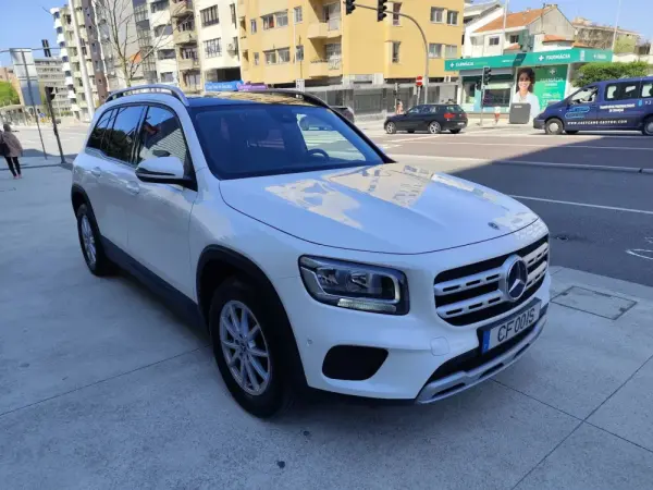 Mercedes-Benz GLB 200 d 8G-DCT Style 11