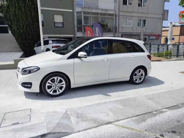 Mercedes-Benz B 180 (CDI) d Urban 12