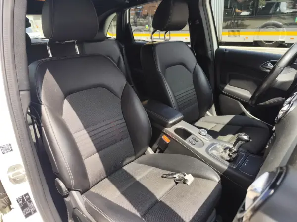Mercedes-Benz B 180 (CDI) d Urban 11