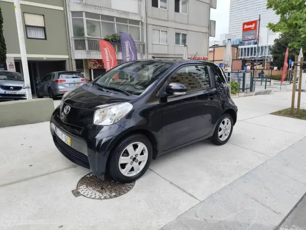 Toyota iQ 1.0 VVT-i 8