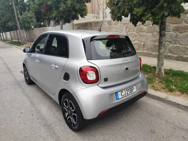 Smart ForFour EQ passion 4