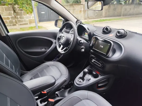 Smart ForFour EQ passion 15