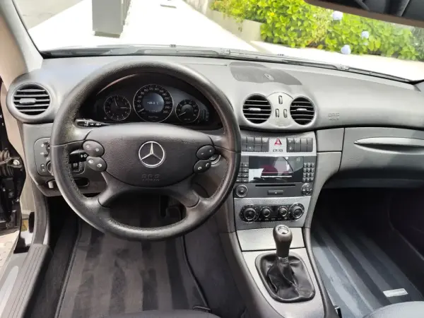 Mercedes-Benz CLK 200 K Avantgarde 4