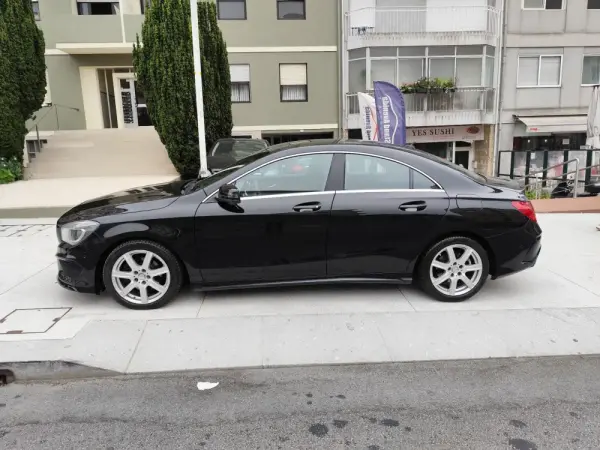 Mercedes-Benz CLA 200 (CDI) d AMG Line 5