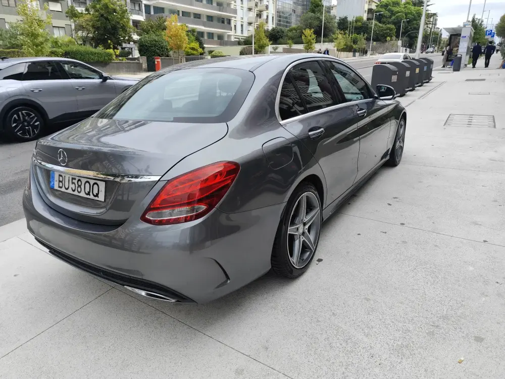 Mercedes-Benz C 220 BlueTEC AMG Line Aut. 9