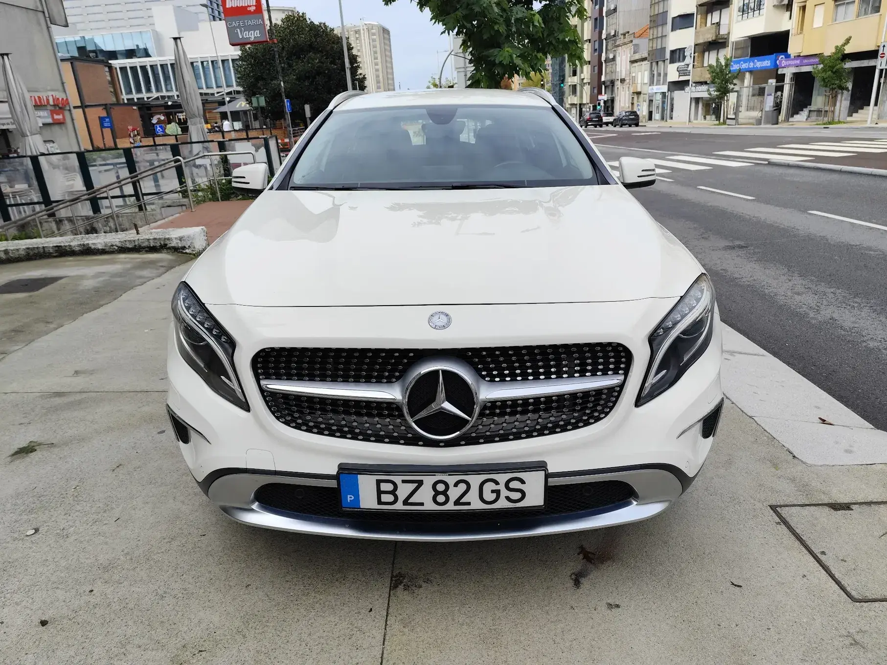 Mercedes-Benz GLA 180 7G-DCT UrbanStyle Edition 4