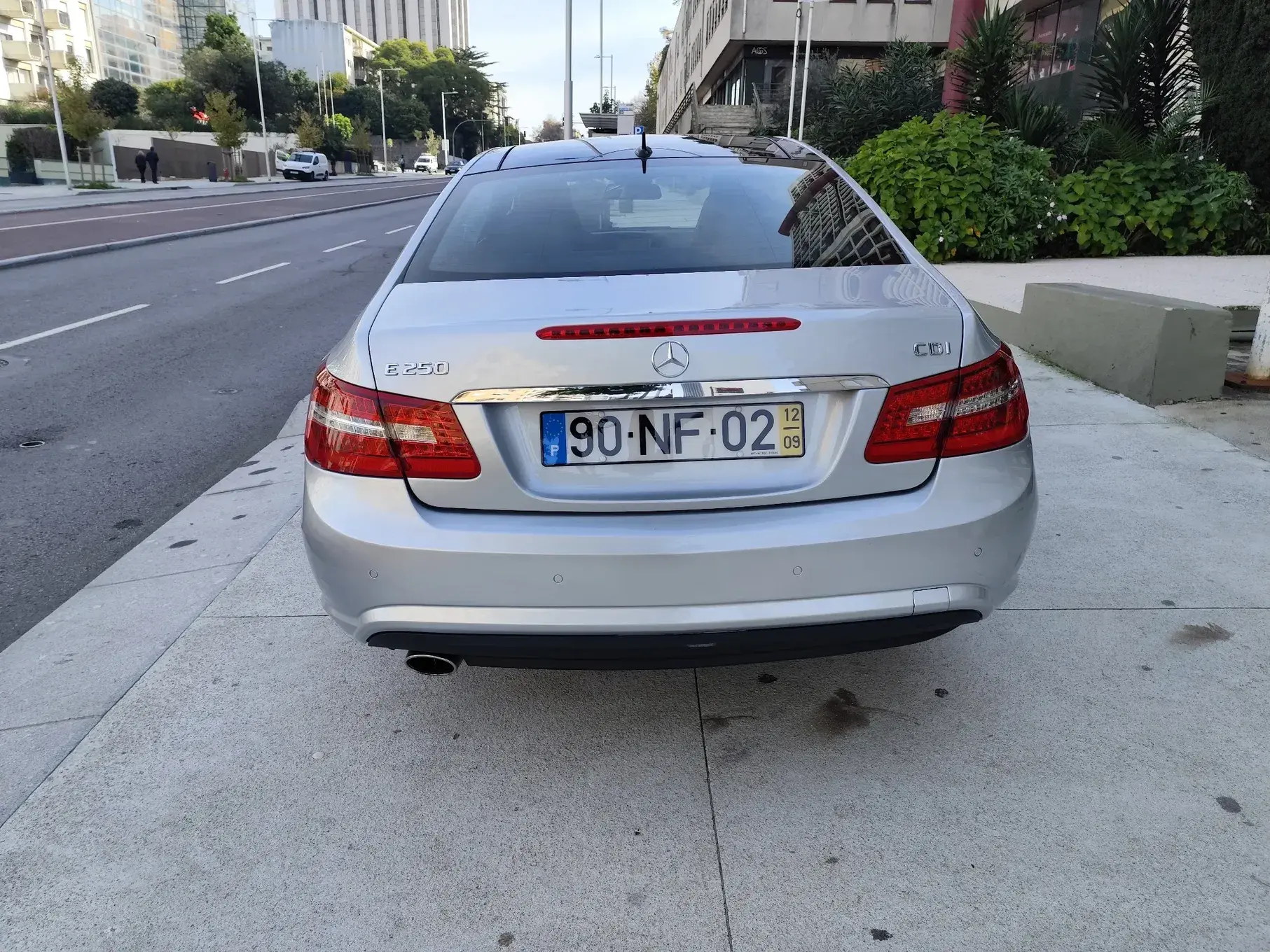 Mercedes-Benz E 250 CDi Avantgarde BE Auto 13