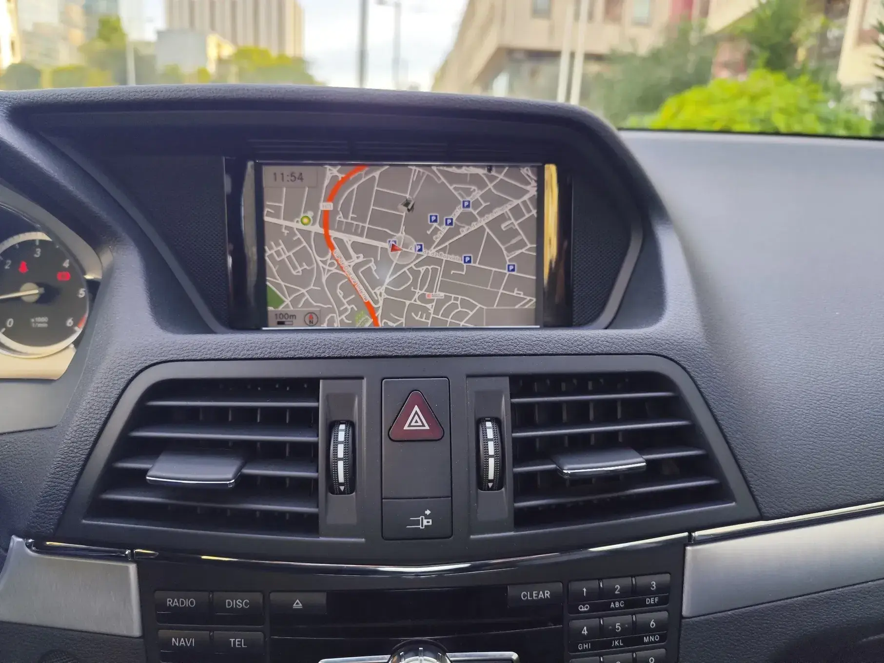 Mercedes-Benz E 250 CDi Avantgarde BE Auto 32