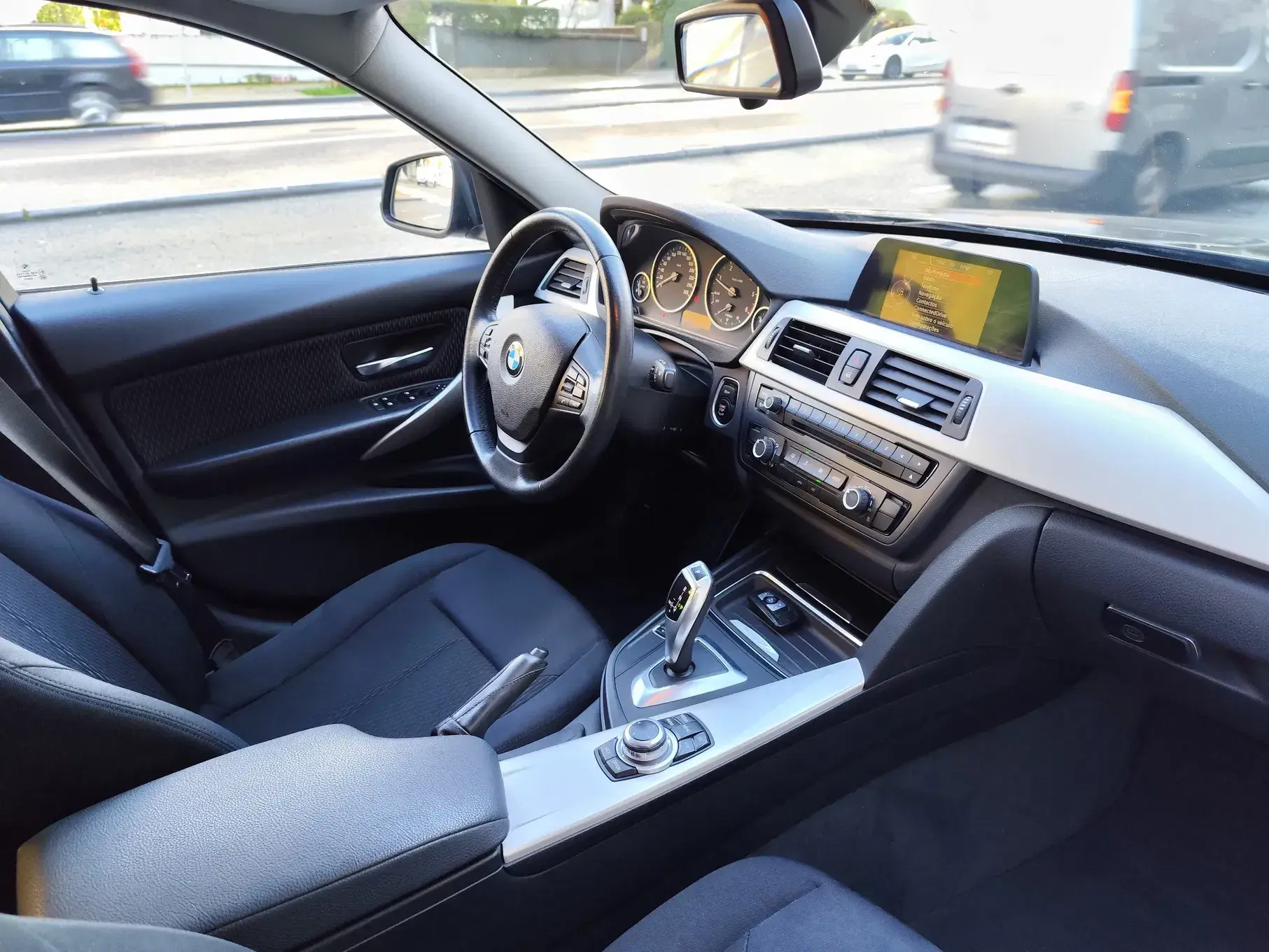 BMW 320 d Cabrio Auto 14