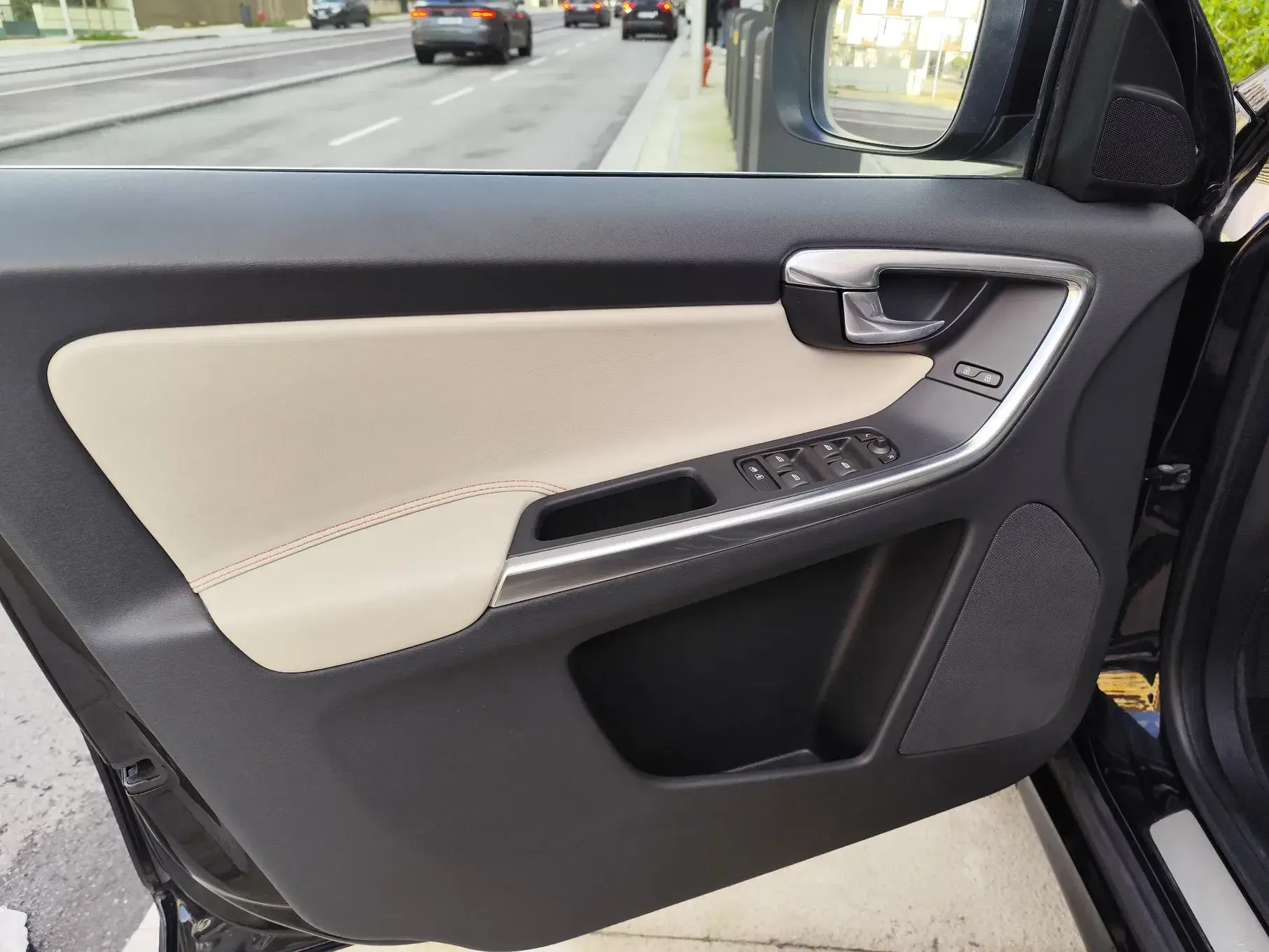 Volvo XC 60 2.0 D3 VOR 8