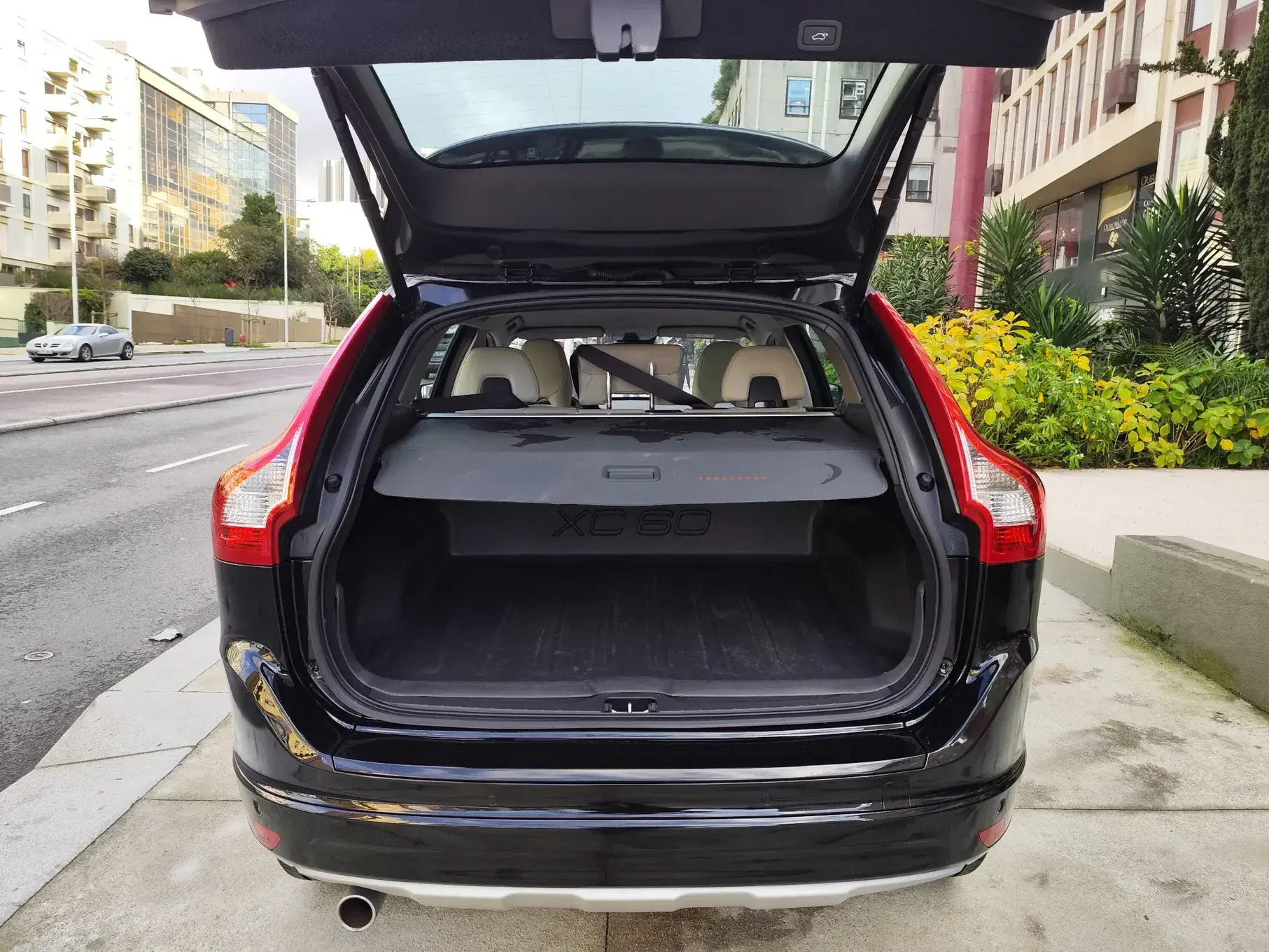 Volvo XC 60 2.0 D3 VOR 10