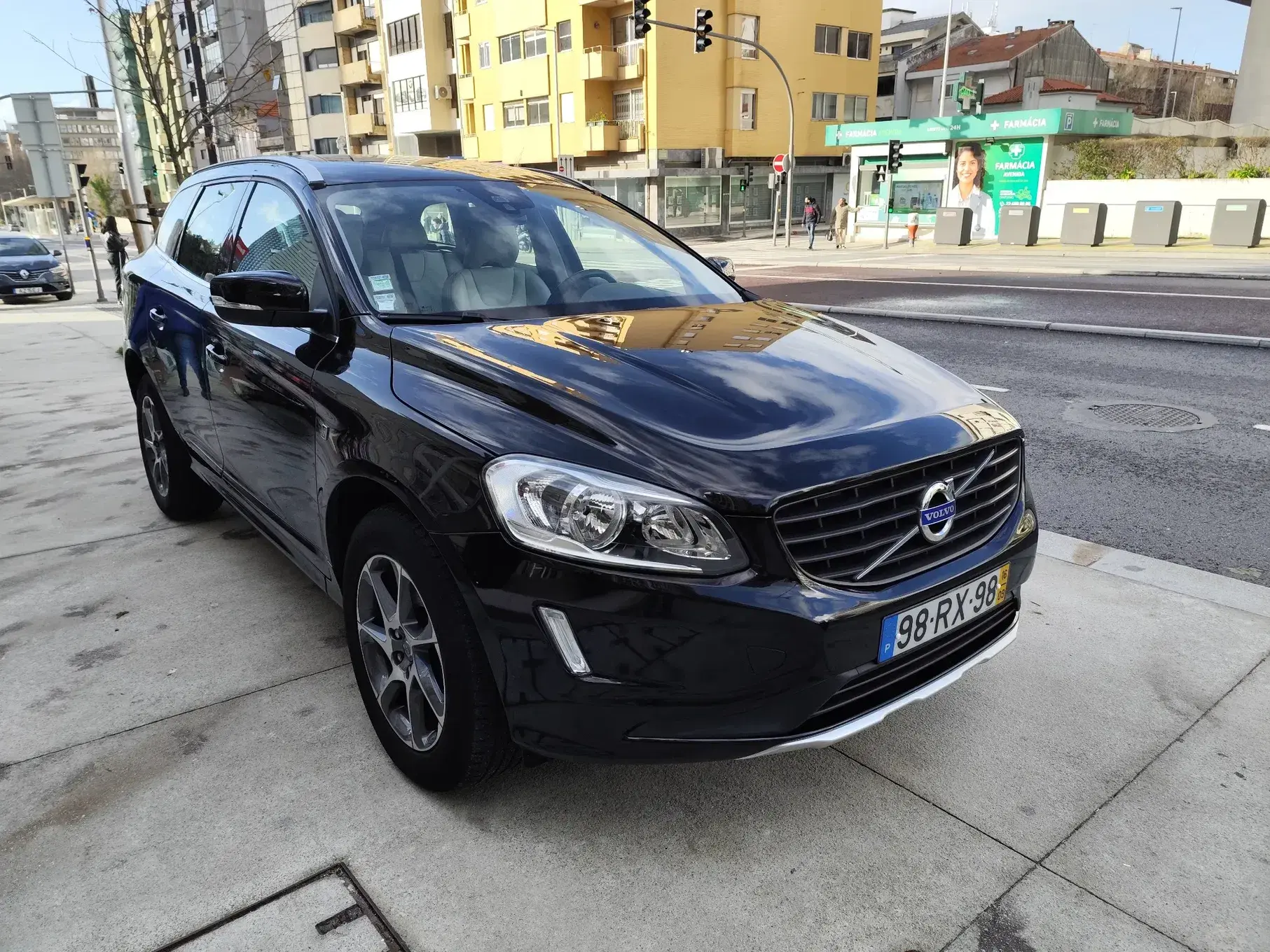 Volvo XC 60 2.0 D3 VOR 18