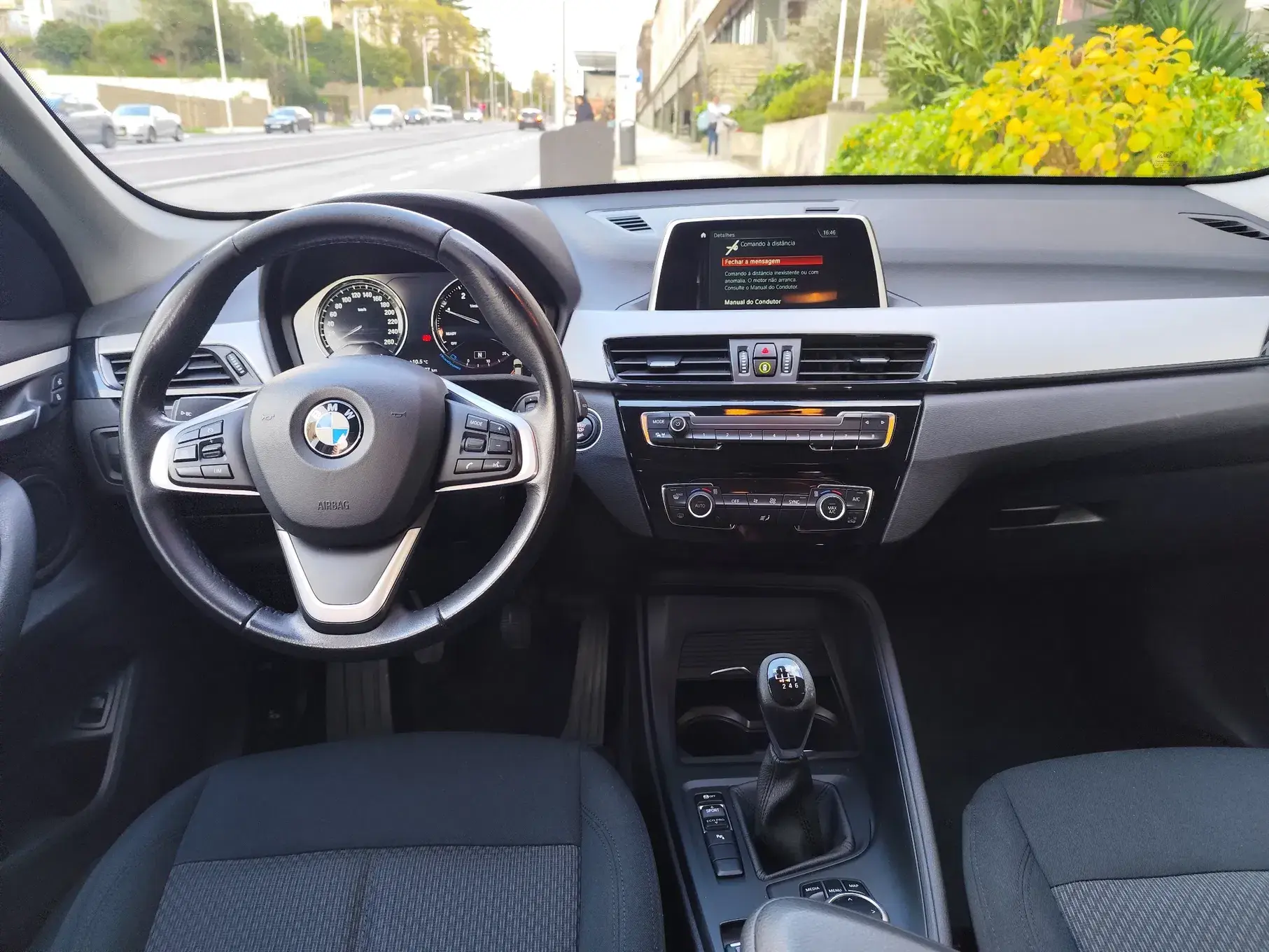 BMW X1 16 d sDrive Advantage 4