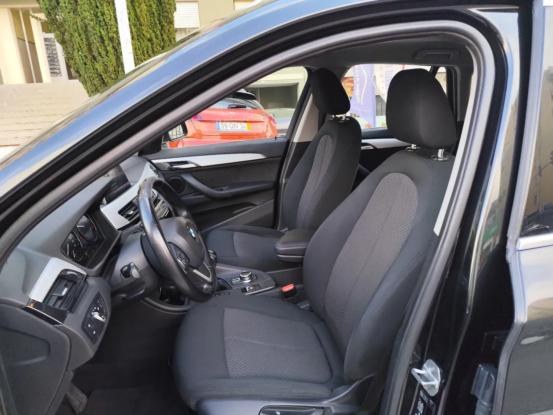 BMW X1 16 d sDrive Advantage 6