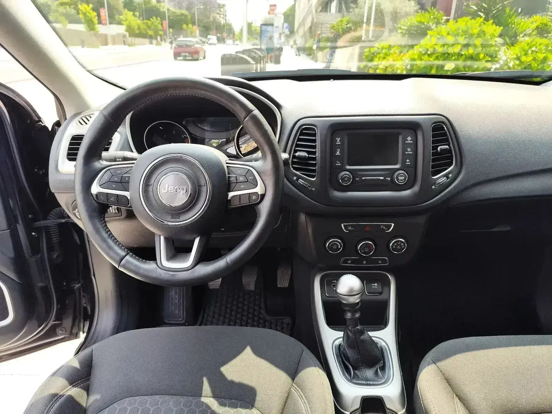 Jeep Compass 1.6 M-Jet Longitude 5