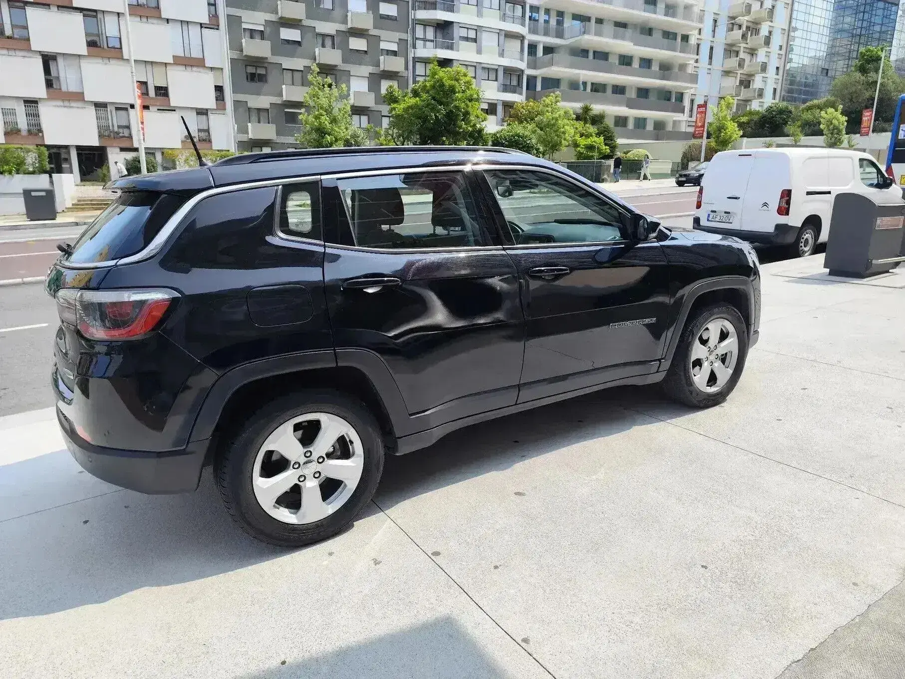 Jeep Compass 1.6 M-Jet Longitude 8