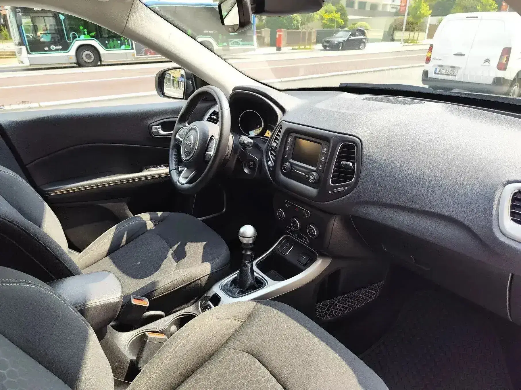 Jeep Compass 1.6 M-Jet Longitude 17