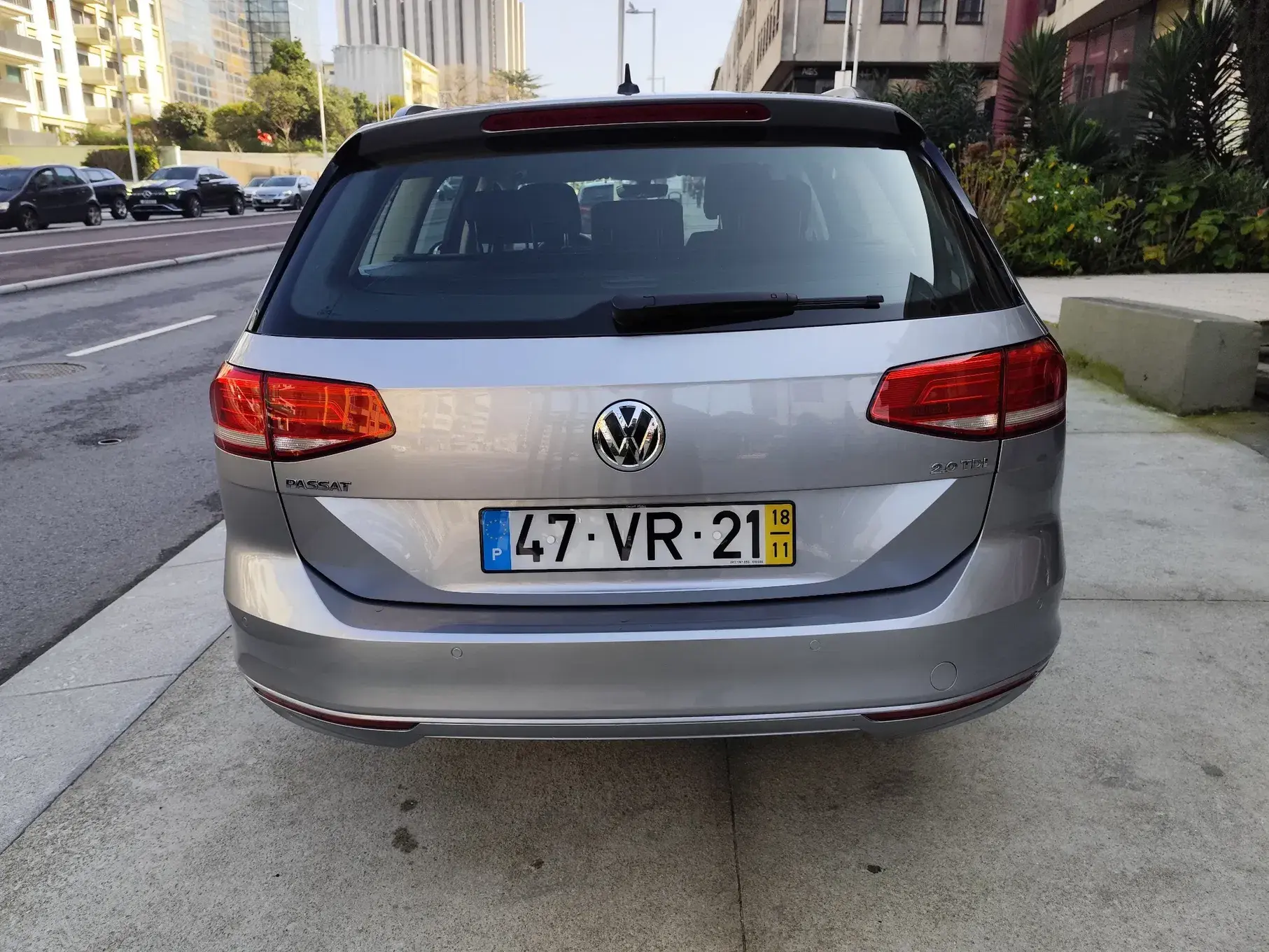 Volkswagen Passat Variant 2.0 TDi Confortline DSG 11