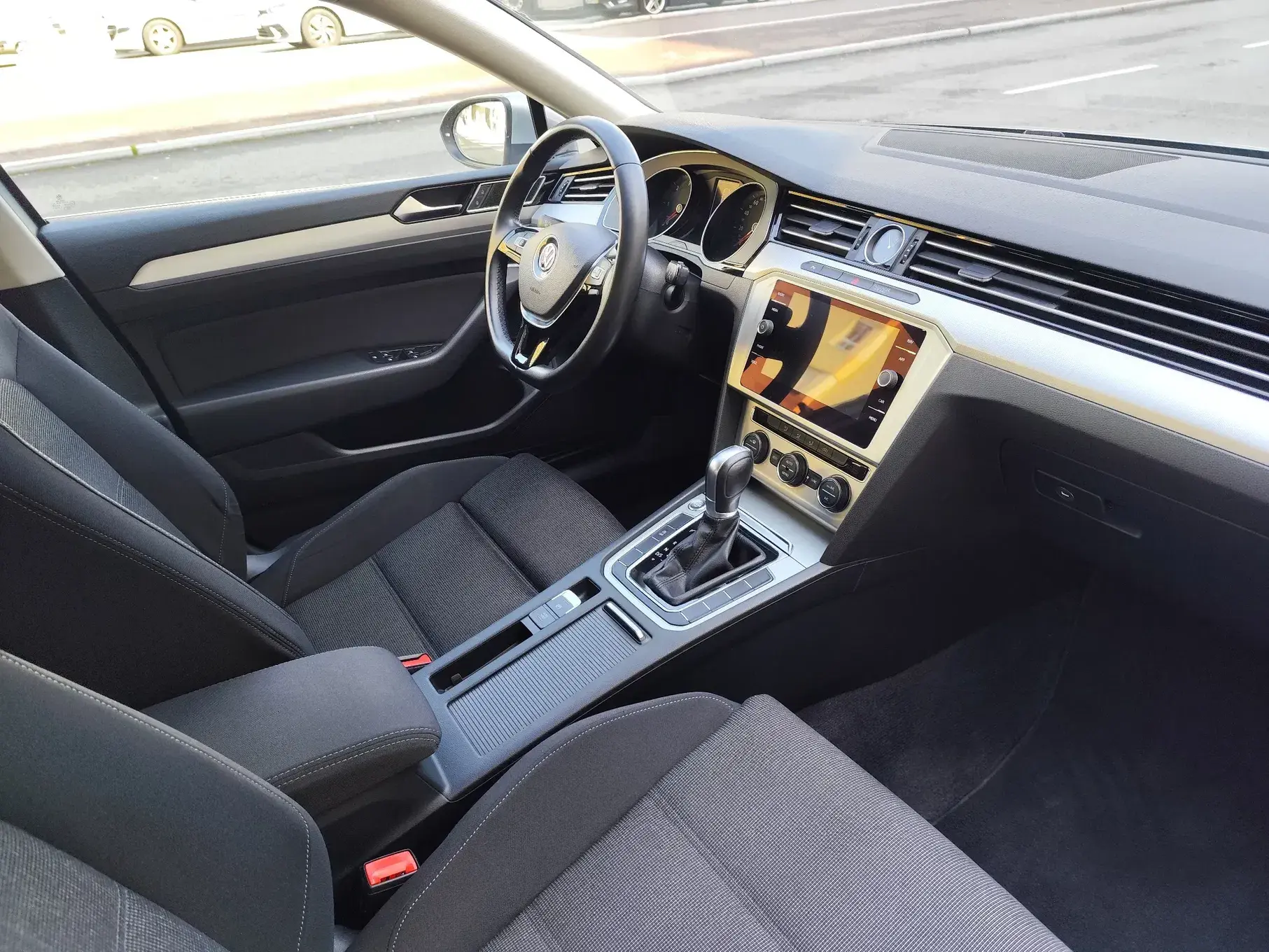 Volkswagen Passat Variant 2.0 TDi Confortline DSG 18