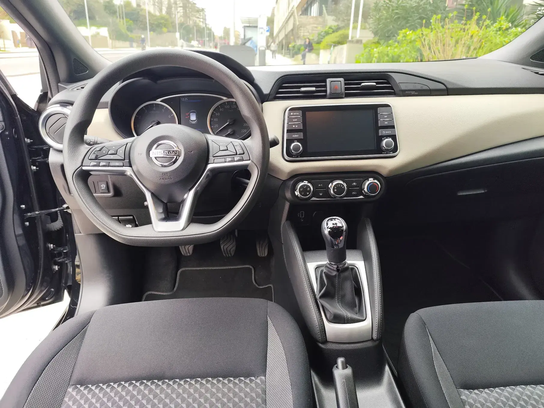 Nissan Micra 1.0 IG-T Acenta 5