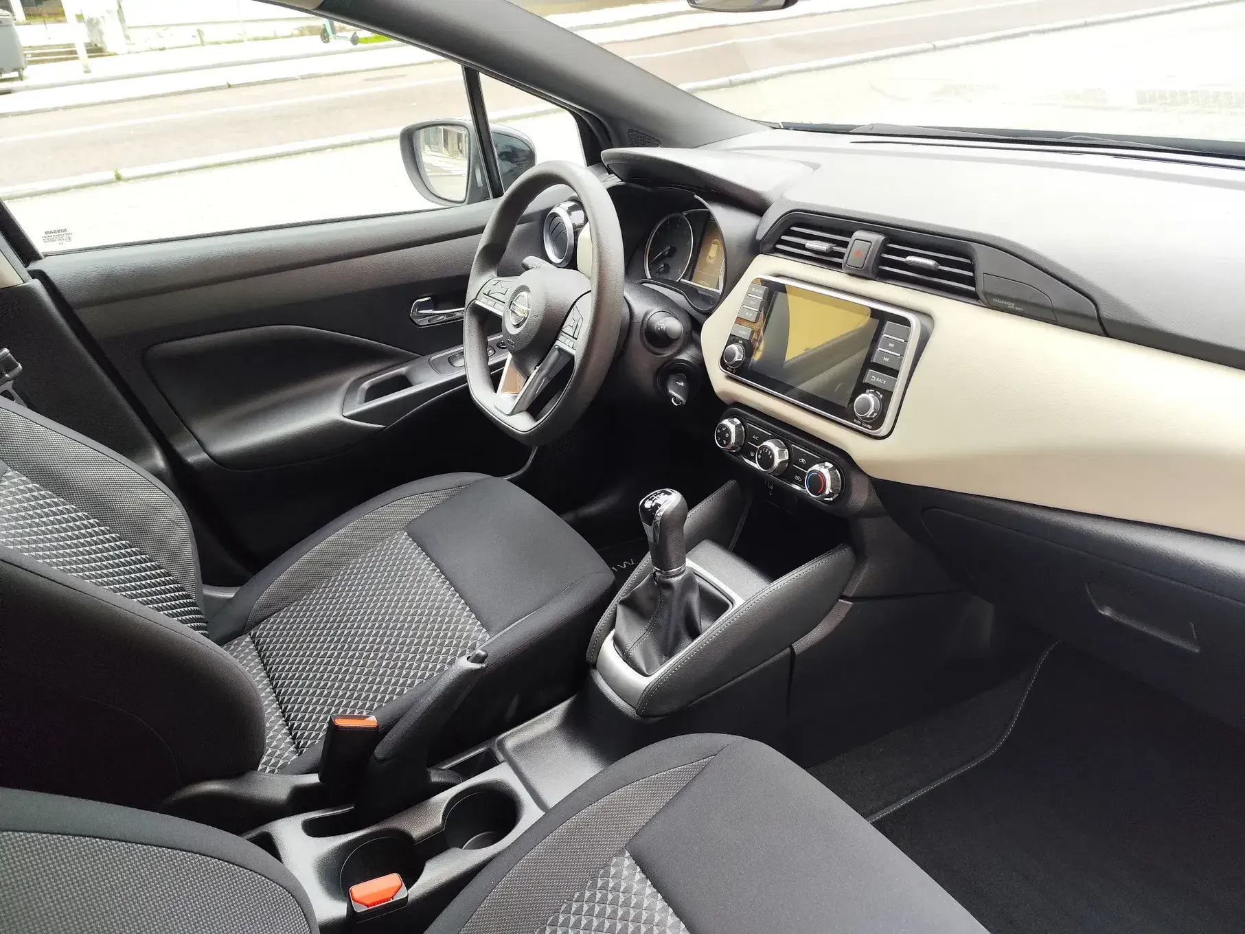 Nissan Micra 1.0 IG-T Acenta 19