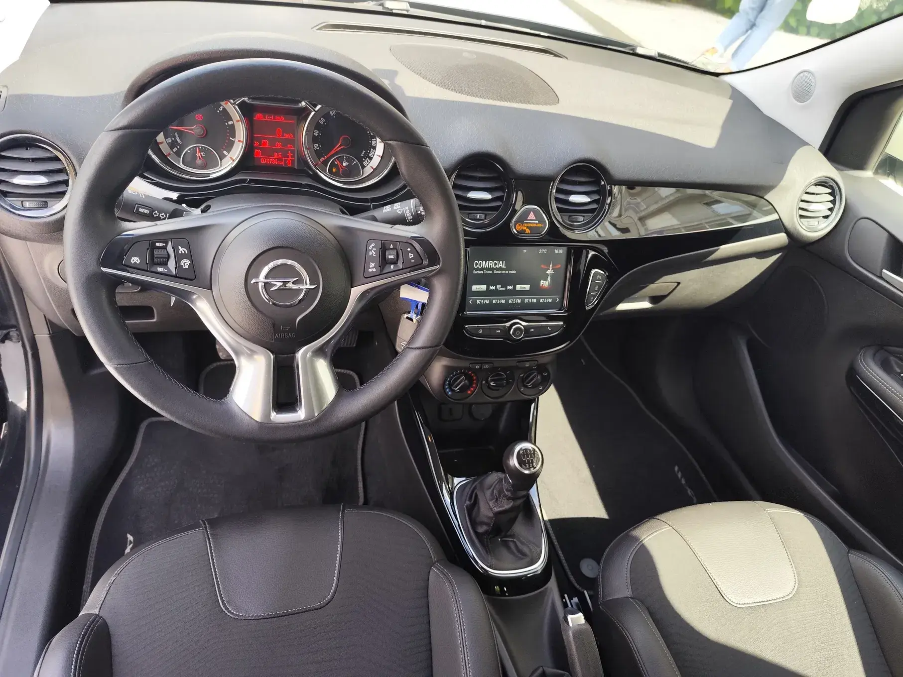 Opel Adam 1.0 T Jam 14