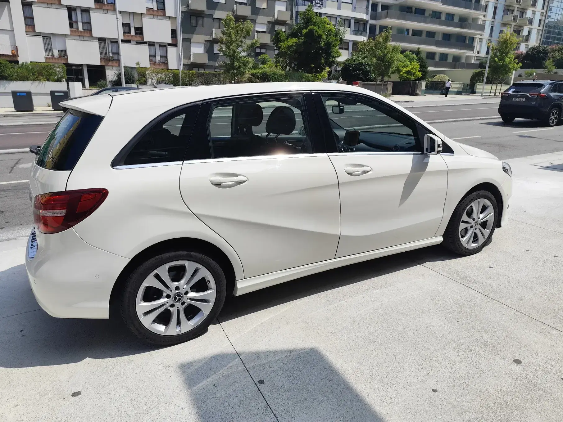 Mercedes-Benz B 180 (CDI) d Urban 2