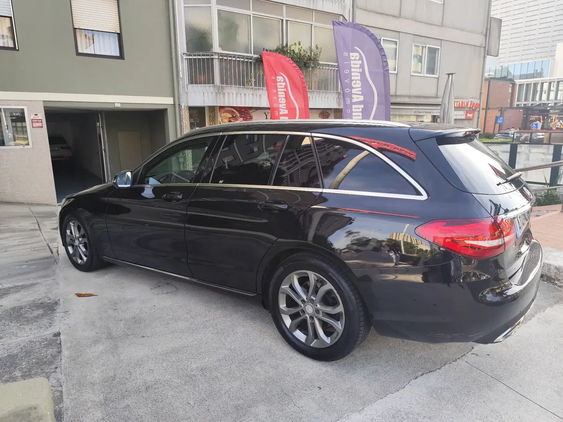 Mercedes-Benz C 180 (BlueTEC) d Station 7G-TRONIC Avantgarde 5
