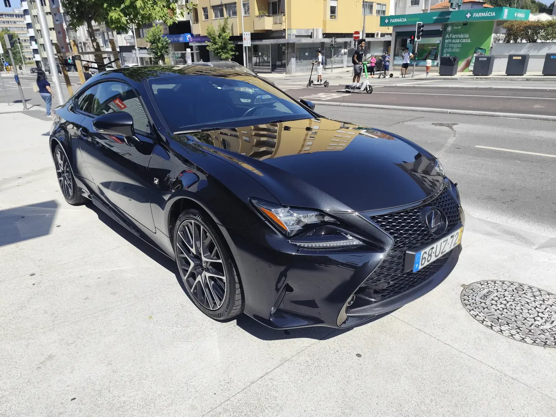 Lexus RC 300h Black Edition 2