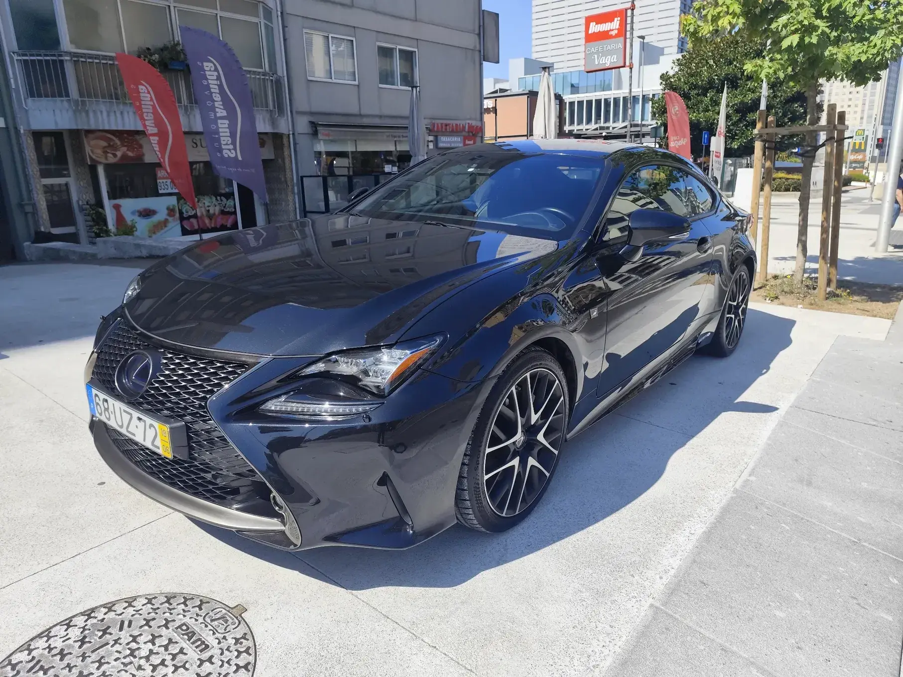 Lexus RC 300h Black Edition 1
