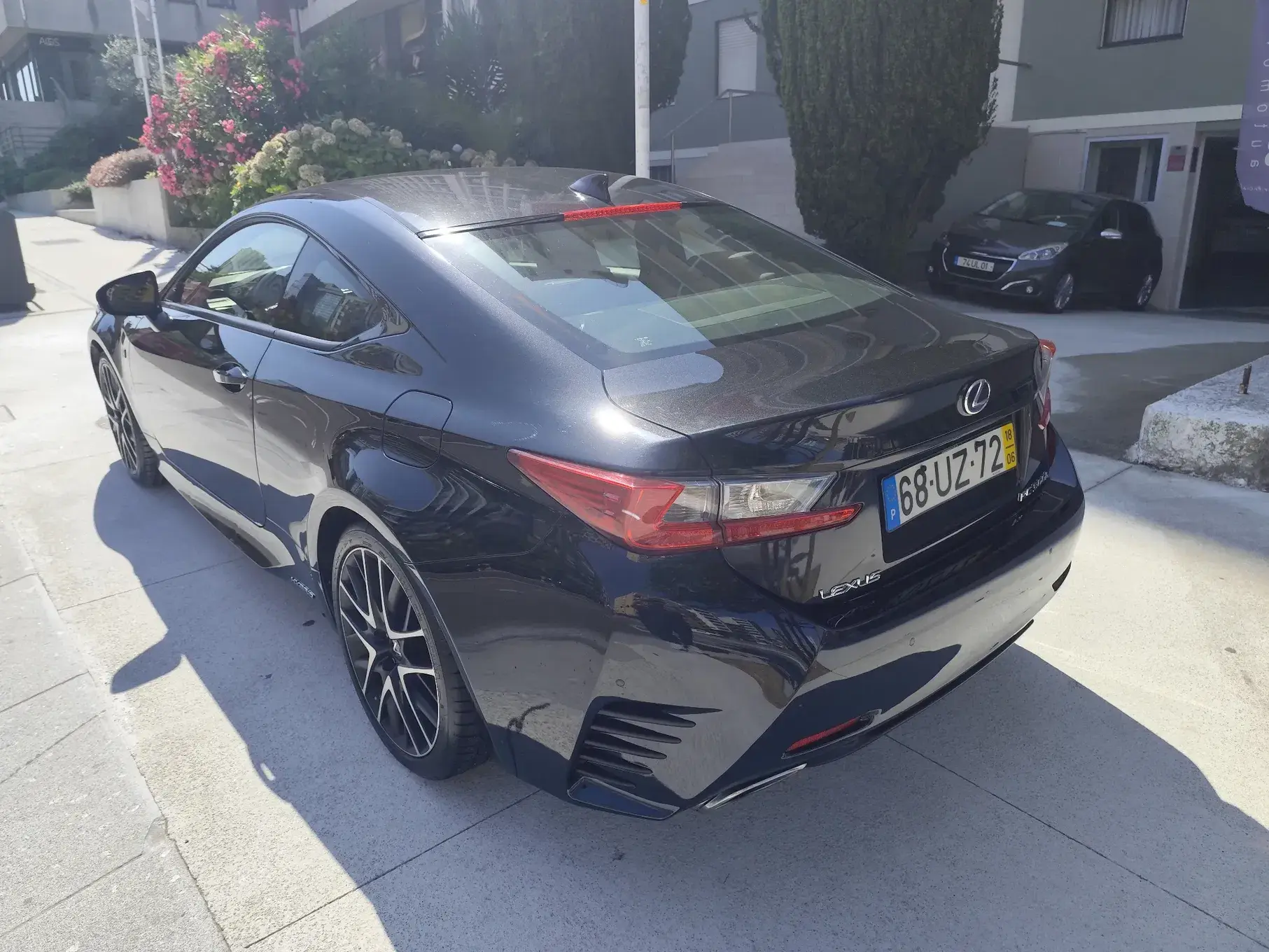 Lexus RC 300h Black Edition 7