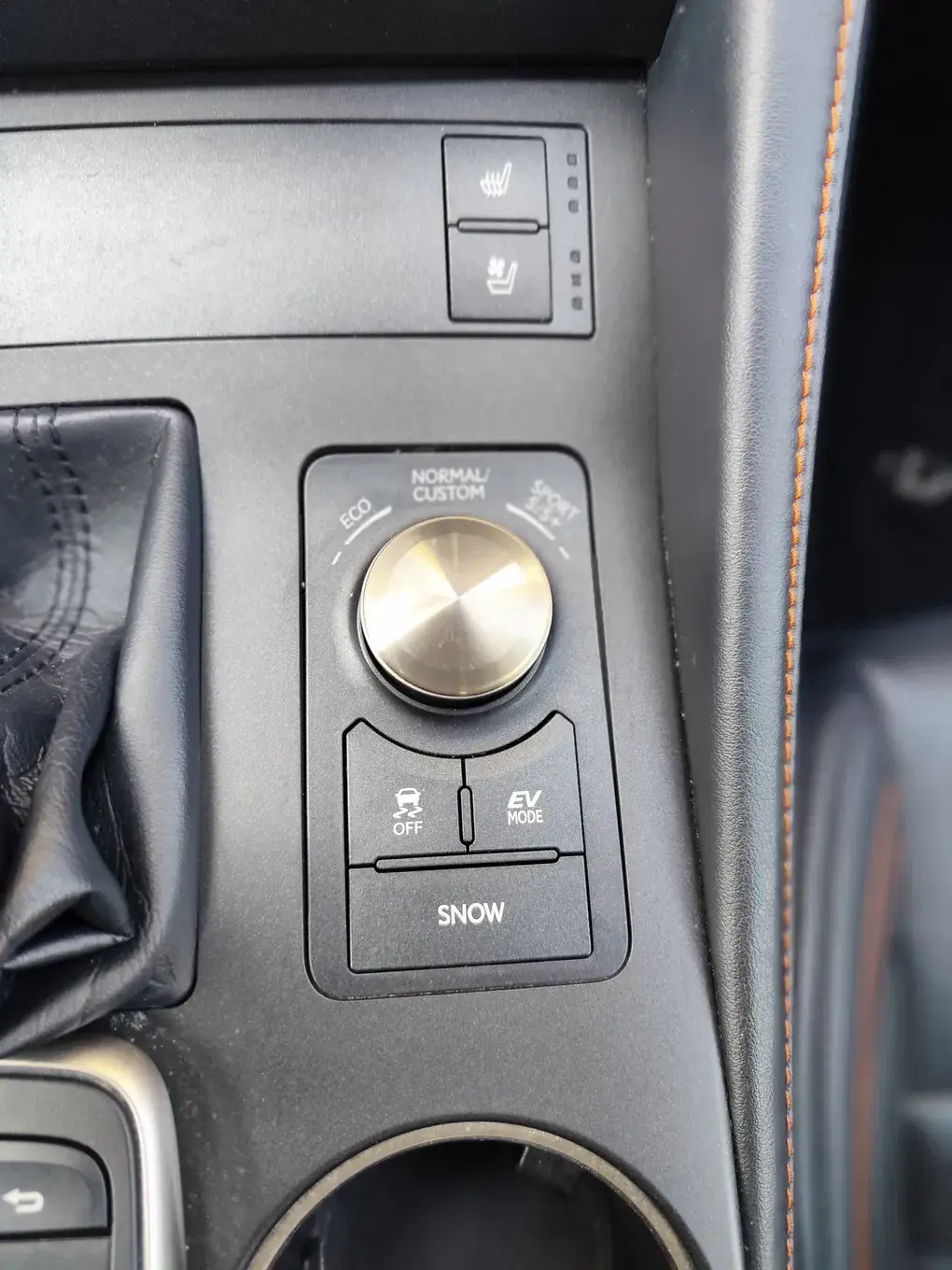Lexus RC 300h Black Edition 21