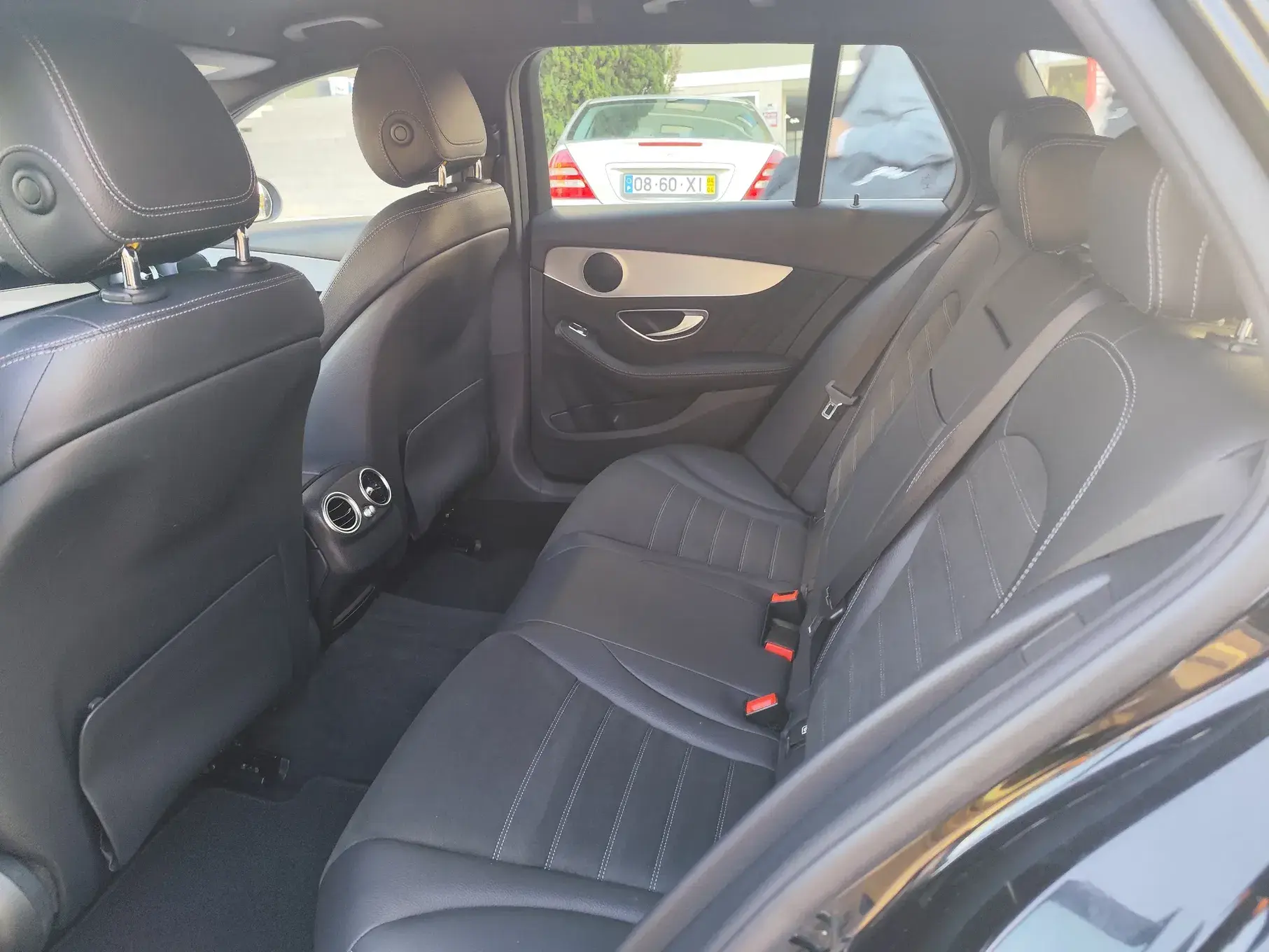 Mercedes-Benz C 220 d Station 9G-TRONIC AMG Line 10