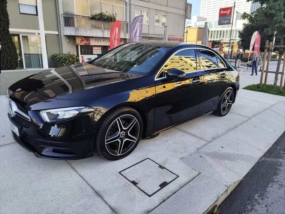 Mercedes-Benz A 180 d 7G-DCT AMG Line 17