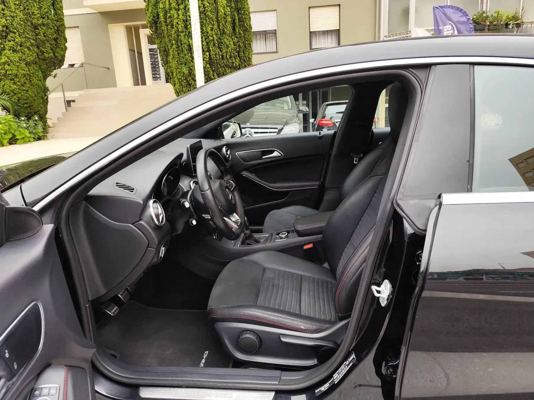 Mercedes-Benz CLA 200 (CDI) d AMG Line 2