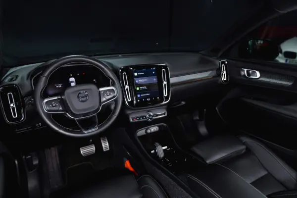Volvo XC 40 P8 AWD Recharge RDesign 11
