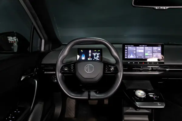 MG MG4 64 kWh Luxury 17