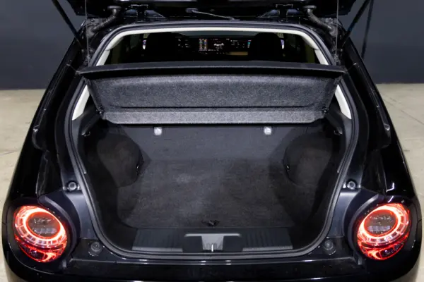 Honda e Advance (17") 32